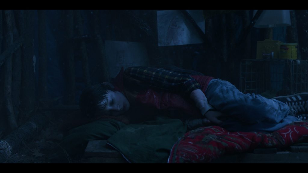 Adidas sneakers in Stranger Things S05E01 “Chapter One – The Crawl” (2025) (Image 3)