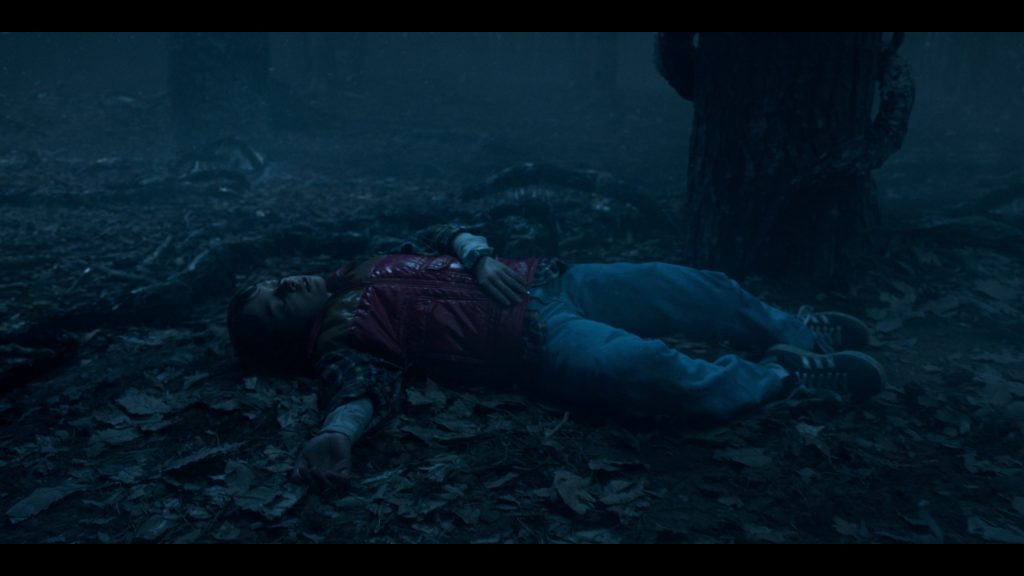 Adidas sneakers in Stranger Things S05E01 “Chapter One – The Crawl” (2025) (Image 5)