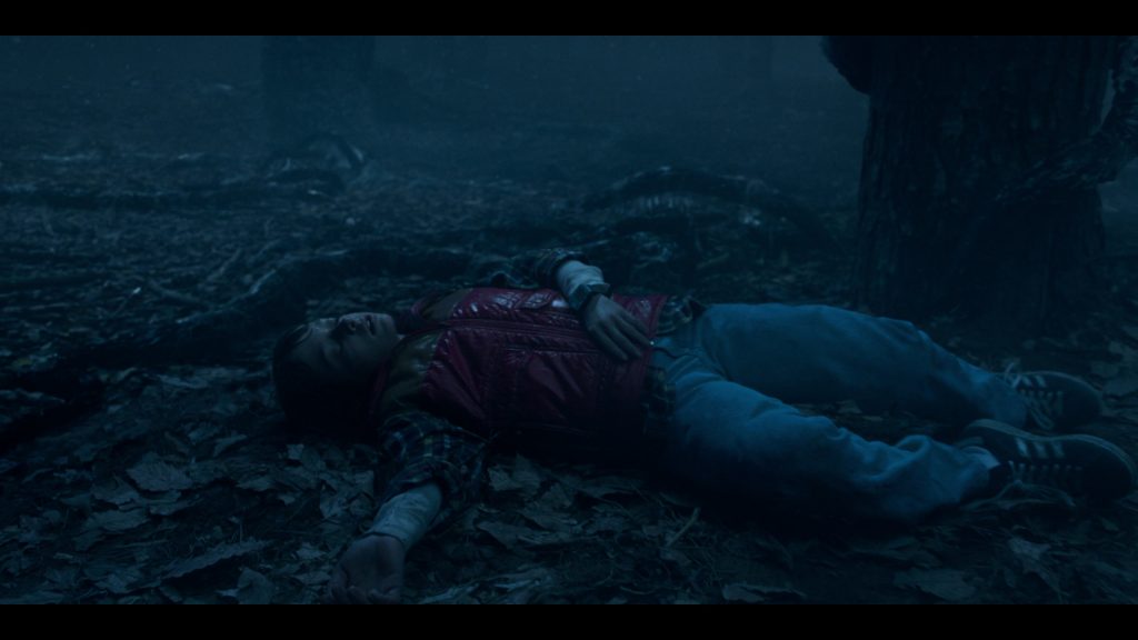Adidas sneakers in Stranger Things S05E01 “Chapter One – The Crawl” (2025) (Image 6)