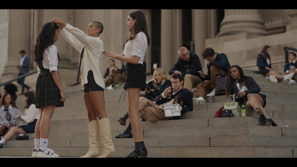Adidas x Beyonce Superstar Platform Sneakers and Socks of Whitney Peak as Zoya Lott in Gossip Girl S01E01 “Just Another Girl on the MTA” (2021) (Image 4)