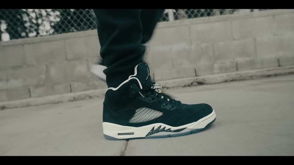 Air Jordan 5 Retro Oreo Black Sneakers by Nike in Sneakerheads S01E01 “100% Pure Adrenaline” (2020) (Image 1)