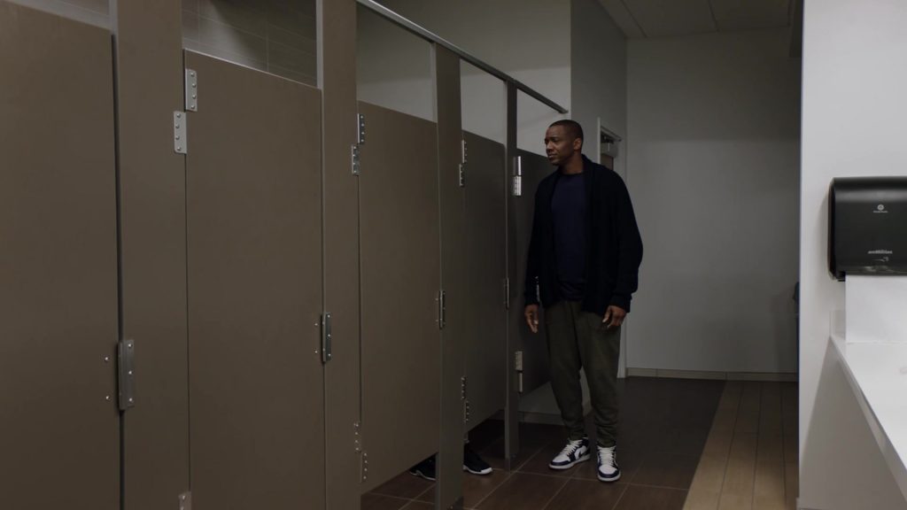 Air Jordan Black & White Sneakers of J. August Richards as Dr. Oliver Post in Council of Dads S01E06 “Heart Medicine” (2020) (Image 1)