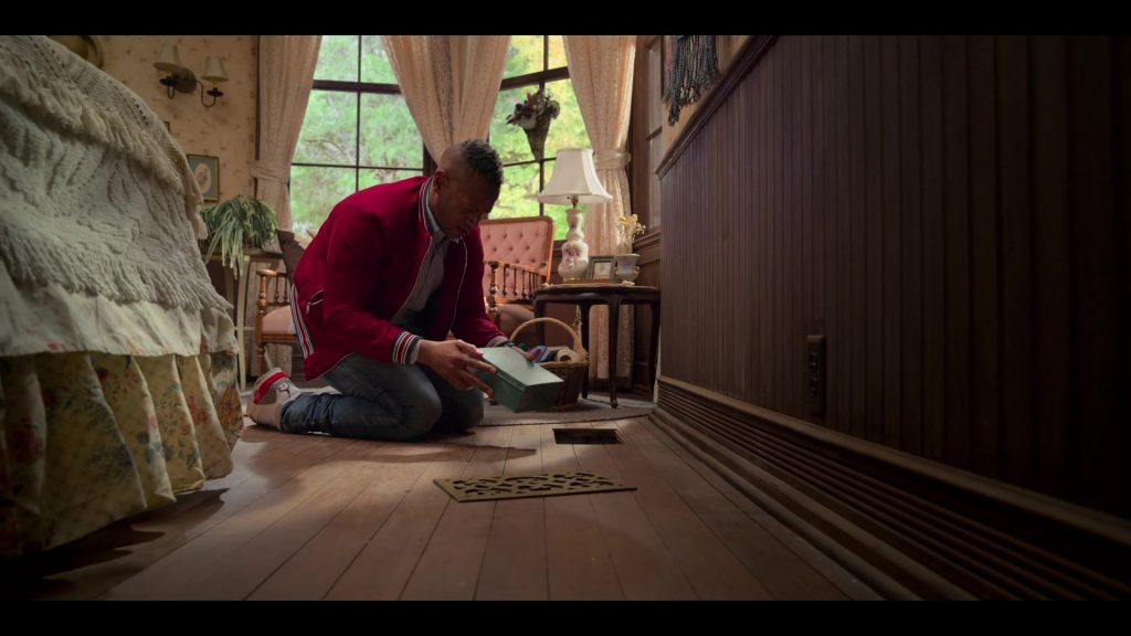 Air Jordan White Sneakers Worn by Marlon Wayans in Sextuplets (2019) (Image 2)