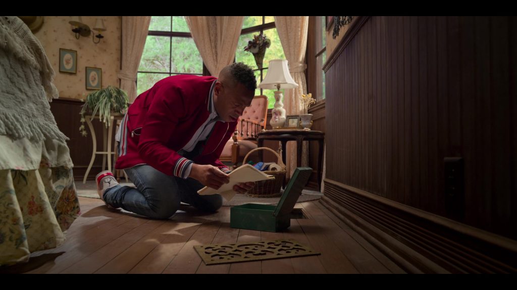 Air Jordan White Sneakers Worn by Marlon Wayans in Sextuplets (2019) (Image 3)
