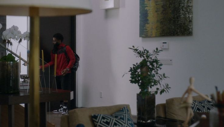 Air Jordan shoes and Nike jacket worn by John David Washington in BALLERS - RAISE UP (2015) (Image 1)