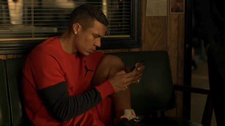 Air jordan t-shirt and shoes and Microsoft phone used by Ismael Cruz Cordova in RAY DONOVAN - NORMAN SAVES THE WORLD (2016) (Image 1)