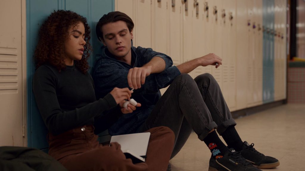 Apple AirPods Headphones and Adidas Shoes of Felix Mallard as Marcus Baker in Ginny & Georgia S02E03 “What Are You Playing at, Little Girl” (2023) (Image 1)