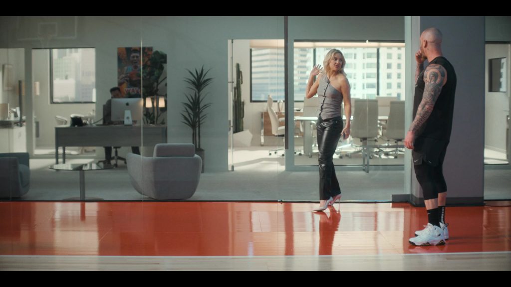 Apple iMac and Nike Air Jordan Sneakers in Running Point S01E03 “The Travis Bugg Affair” (2025) (Image 3)