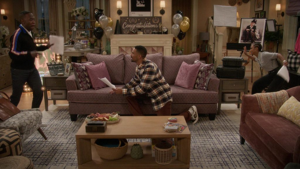 Apple iMac and Nike Sneakers in Poppa's House S01E10 “Elevator Friend” (2025) (Image 29)
