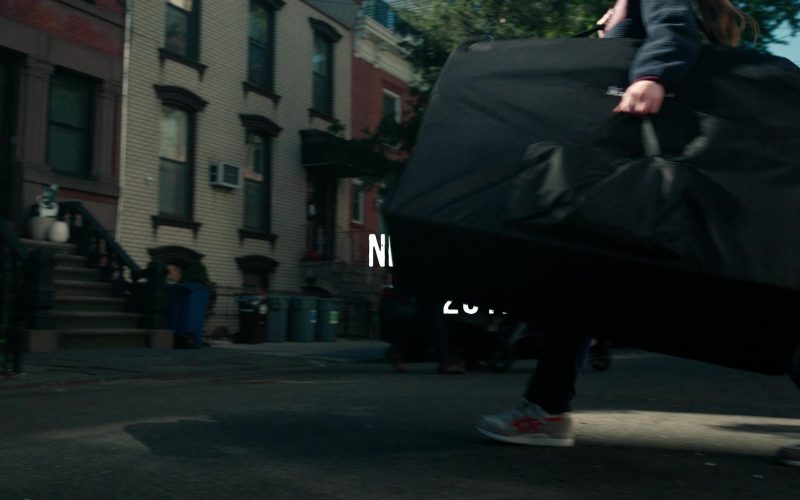 Asics Gel-Lyte III OG sneakers in The Hunting Party S02E04 “Amanda Weiss” (2026) (Image 1)