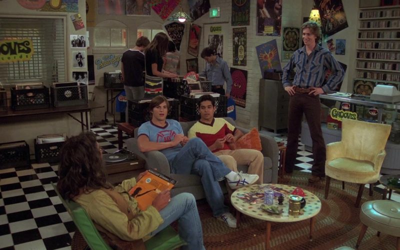 Asics Onitsuka Tiger Sneakers of Ashton Kutcher in That '70s Show S08E03 “You're My Best Friend” (2005) (Image 1)