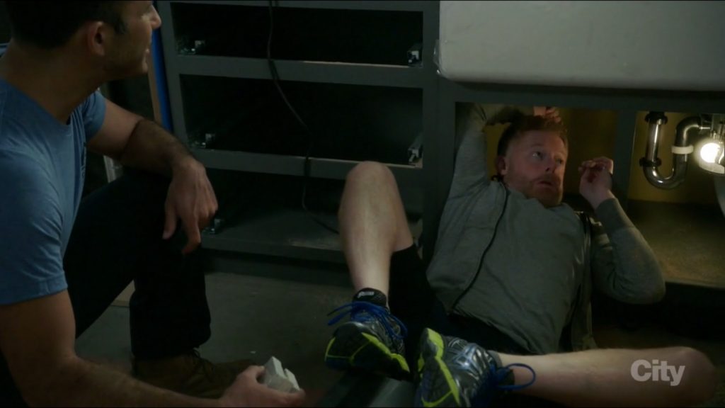 Asics Shoes Worn by Jesse Tyler Ferguson in Modern Family - Catch of the Day (2017) (Image 5)