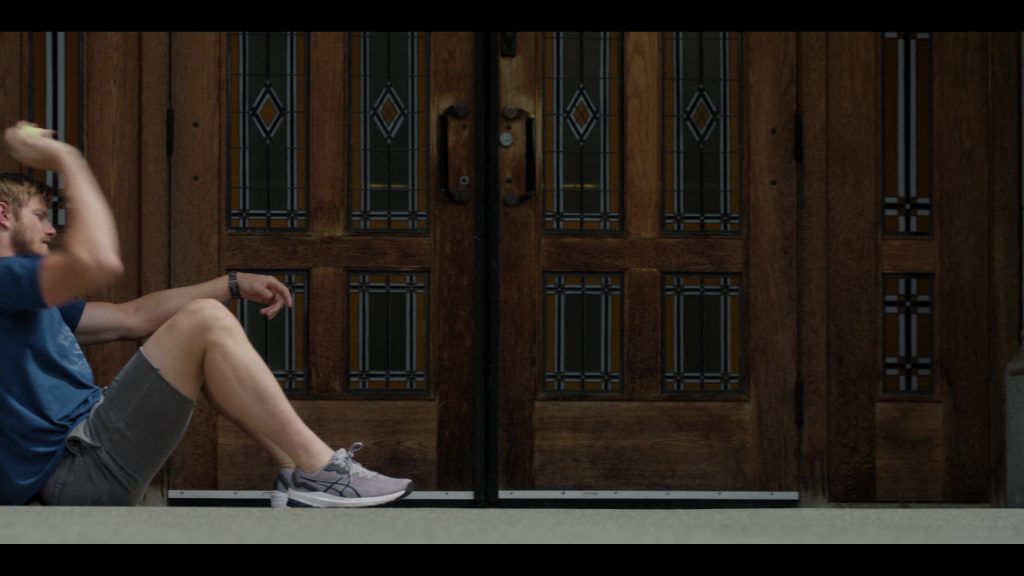 Asics Sneakers in Earth Abides S01E01 “Alone” (2024) (Image 3)