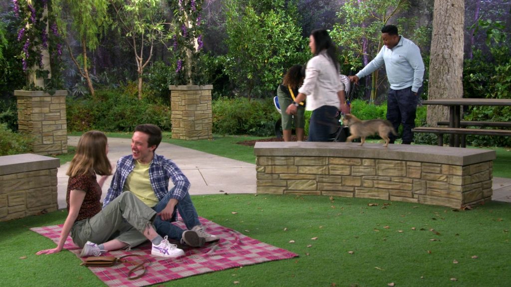 Asics Sneakers in The Neighborhood S07E17 “Welcome to Your Own Medicine” (2025) (Image 1)