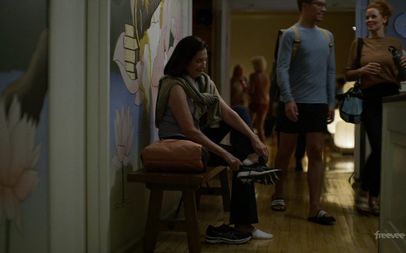Asics Women's Sneakers in Bosch - Legacy S02E03 “Inside Man” (2023) (Image 1)