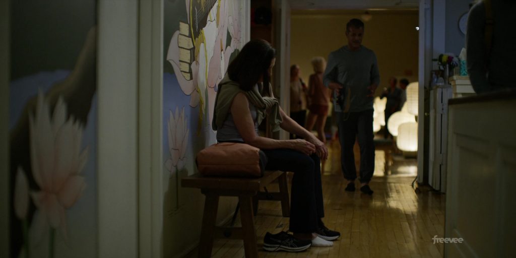 Asics Women's Sneakers in Bosch - Legacy S02E03 “Inside Man” (2023) (Image 14)