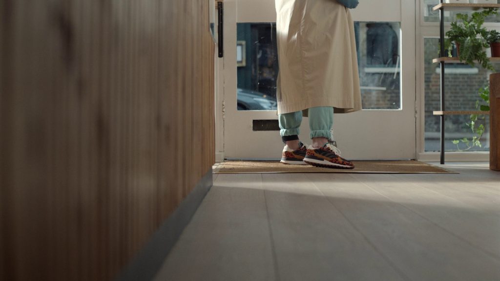 Bimba Y Lola Animal Print Jogger Chimo Sneakers in Black Mirror S06E01 “Joan Is Awful” (2023) (Image 1)