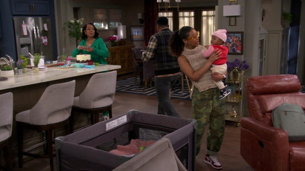 Blanton's Bourbon, Bulleit, Nike Shoes, Uppababy Backpack in The Neighborhood S07E17 “Welcome to Your Own Medicine” (2025) (Image 1)
