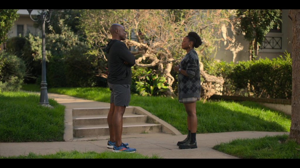 Brooks Sneakers in The Lincoln Lawyer S03E03 “Strange Bedfellows” (2024) (Image 3)