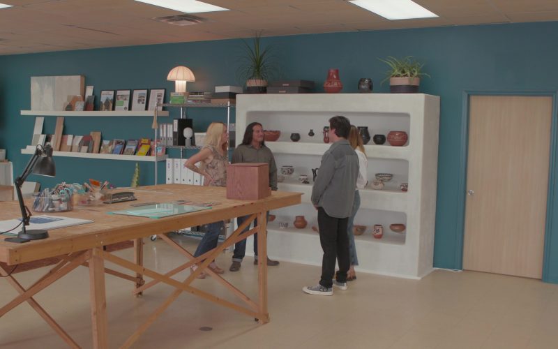 COMME des GARÇONS Sneakers in The Curse S01E06 “The Fire Burns On” (2023) (Image 1)