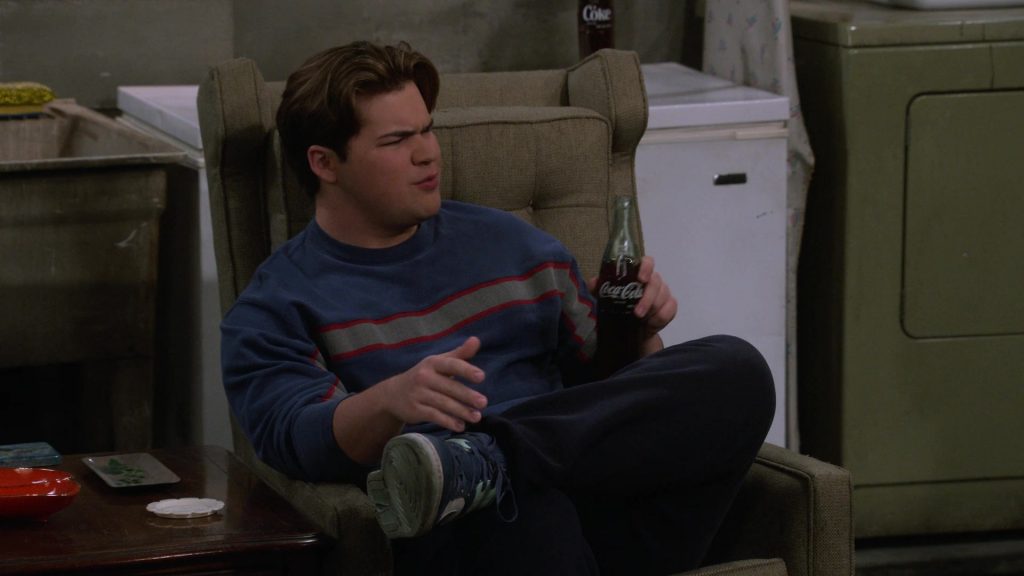 Coca-Cola and Nike Shoes in That '90s Show S02E04 “Hold My Hand” (2024) (Image 3)