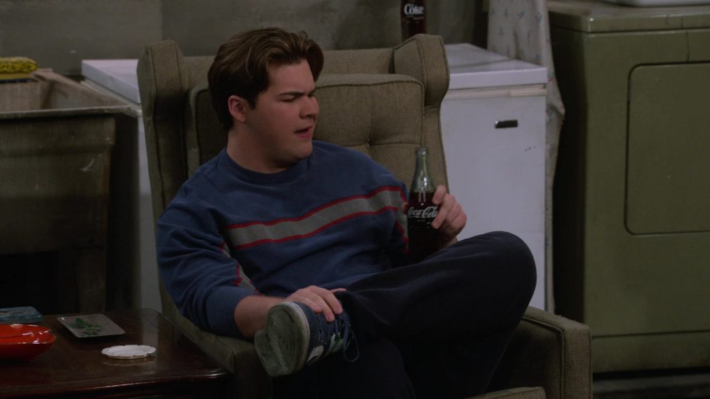 Coca-Cola and Nike Shoes in That '90s Show S02E04 “Hold My Hand” (2024) (Image 5)