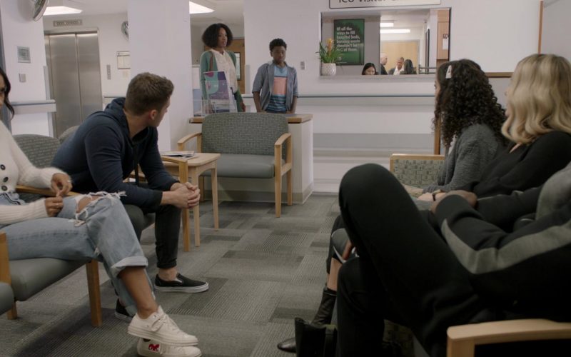 Comme des Garçons White Sneakers For Women in All American Season 2 Episode 11 “The Crossroads” (2020) (Image 1)