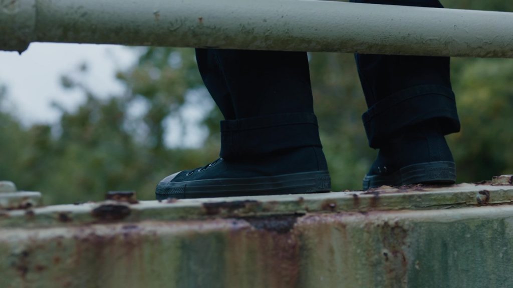 Converse All Star Black Shoes in FBI - Most Wanted S04E06 “Patent Pending” (2022) (Image 1)