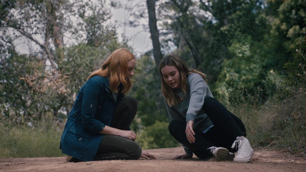 Converse All White Shoes Worn by Liana Liberato as McKenna Brady in Light as a Feather – Season 2 Episode 13 …Thick as Thieves (2019) (Image 1)