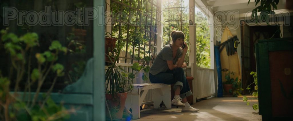 Converse Chuck Taylor All Star High Tops White Sneakers of Dakota Johnson in The High Note (2020) (Image 2)