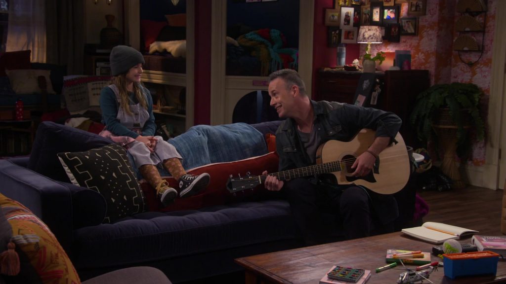 Converse Girls Shoes of Quinn Copeland as Izzy in Punky Brewster S01E03 “Two First Dates” (2021) (Image 1)