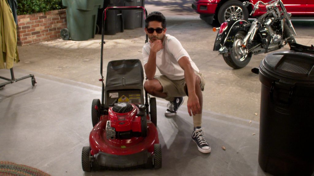Converse Hi Shoes of Adhir Kalyan as Awalmir in United States of Al S01E04 “Spinach-Sabzi” (2021) (Image 2)
