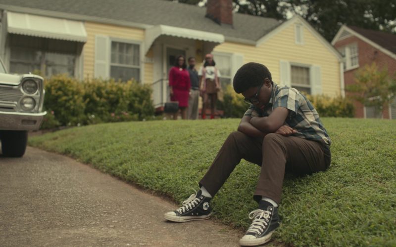 Converse HiTop Shoes of Elisha Williams as Dean Williams in The Wonder Years S01E02 “Green Eyed Monster” (2021) (Image 1)