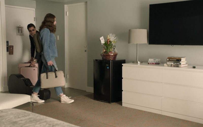 Converse High Shoes of Sophia Mitri Schloss as Emma Korn in Big Shot S01E03 “TCKS” (2021) (Image 1)