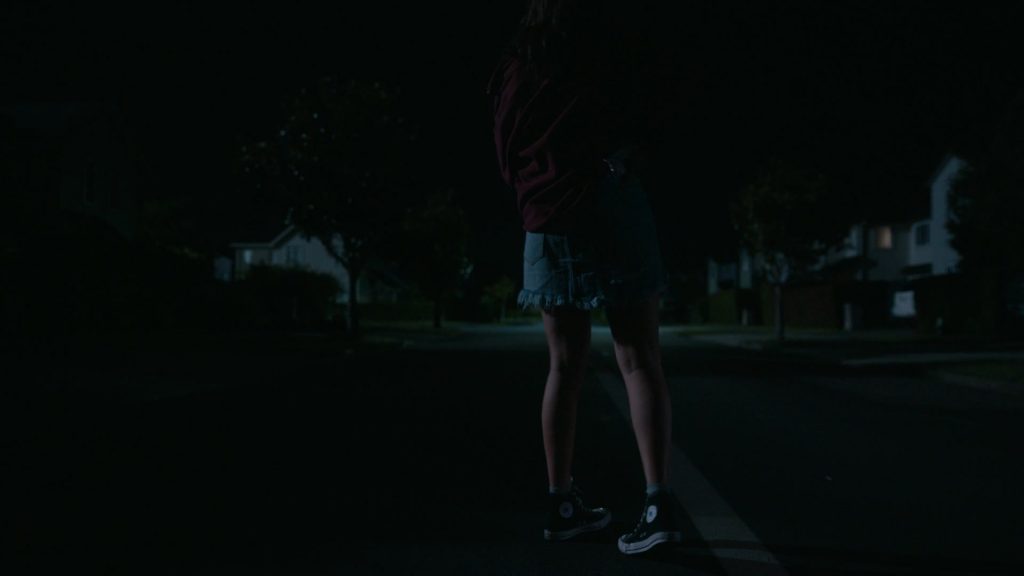 Converse High Top Shoes of Sarah Pidgeon as Leah Rilke in The Wilds S01E06 “Day Twelve” (2020) (Image 1)