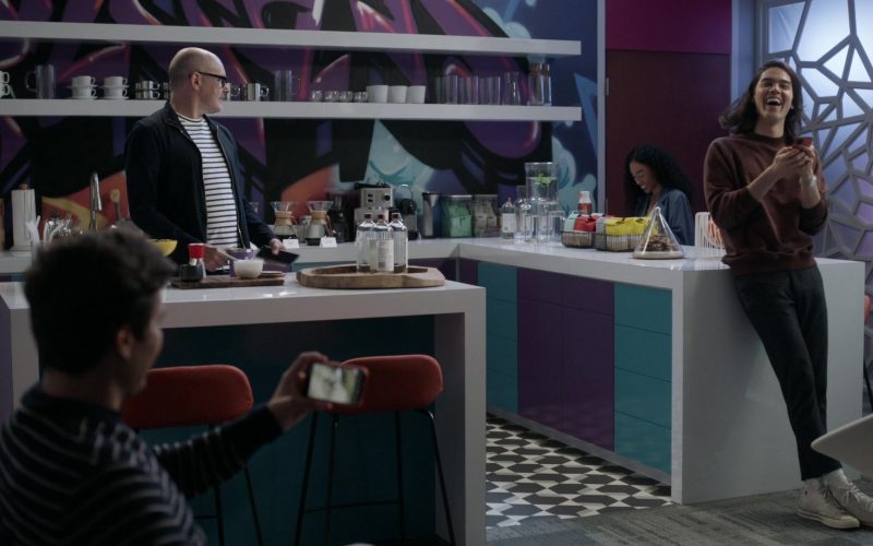 Converse High Top Sneakers of Jared Goldstein as Dimitri in The Unicorn S02E02 “It's Complicated” (2020) (Image 1)