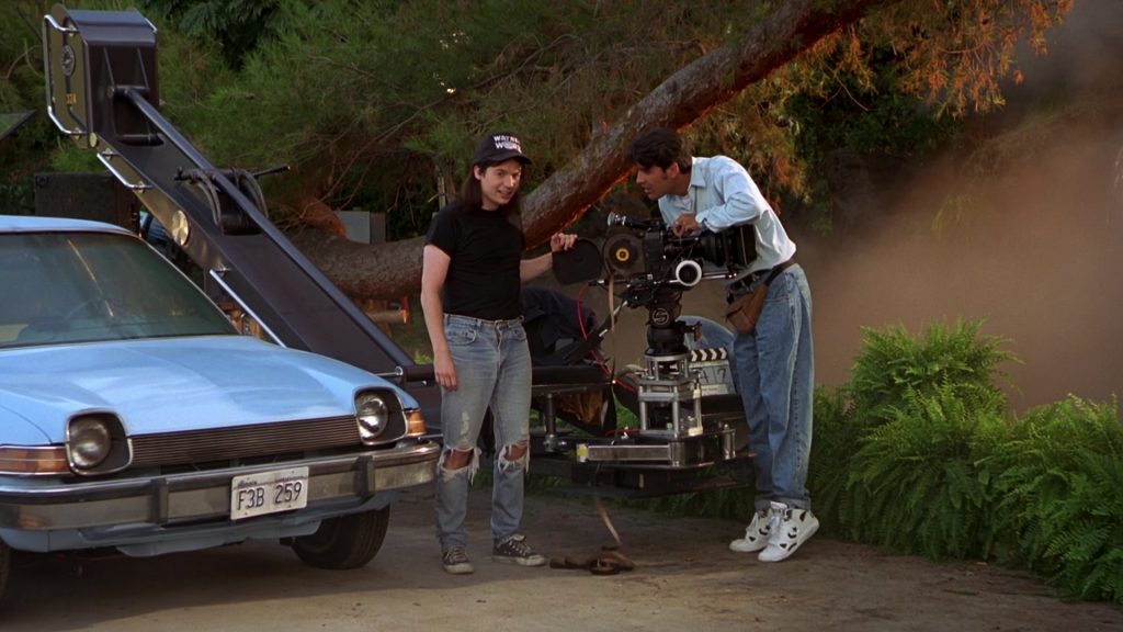 Converse Men's White Sneakers in Wayne’s World (1992) (Image 3)