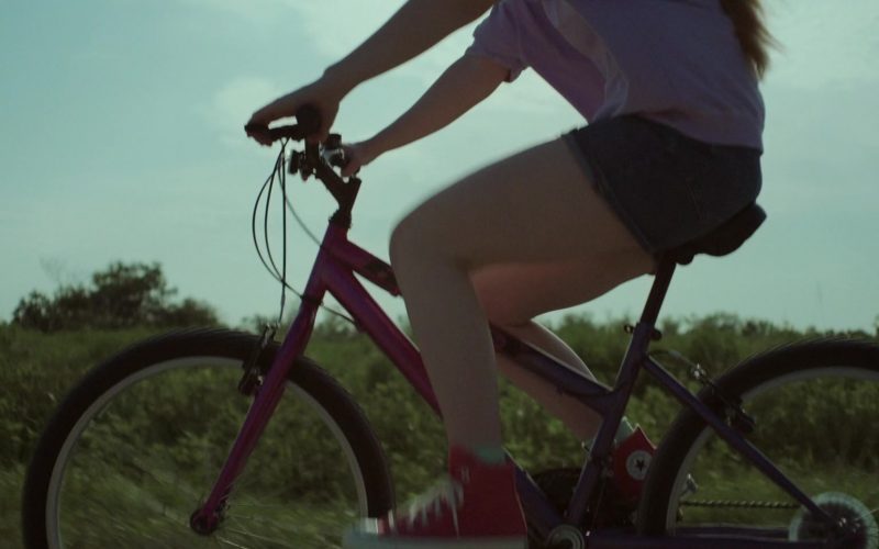 Converse Red Sneakers in Black Bird S01E05 “The Place I Lie” (2022) (Image 1)