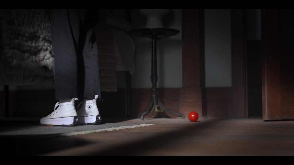 Converse Run Star Hike Shoes of Sierra McCormick as Scarlett in American Horror Stories S01E01 “Rubber(wo)Man” (2021) (Image 1)