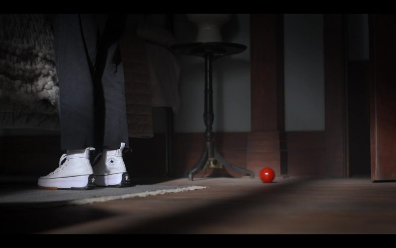 Converse Run Star Hike Shoes of Sierra McCormick as Scarlett in American Horror Stories S01E01 “Rubber(wo)Man” (2021) (Image 1)