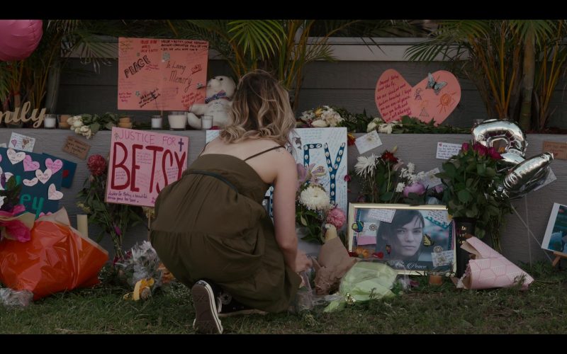 Converse Shoes Worn by Bella Heathcote as Andy Oliver in Pieces of Her S01E08 (2022) (Image 1)