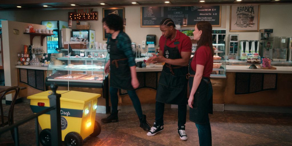 Converse Shoes and You Need This Snack in The Sex Lives of College Girls S03E04 “Franklin the Fox” (2024) (Image 1)