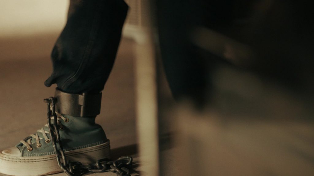 Converse Shoes in 9-1-1 S08E10 “Voices” (2025) (Image 1)