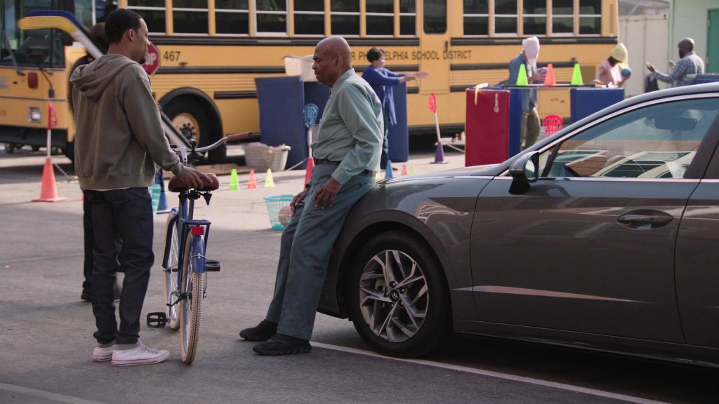 Converse Shoes in Abbott Elementary S05E01 “Team Building” (2025) (Image 2)