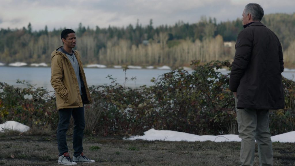 Converse Shoes in Alaska Daily S01E09 “Rush to Judgement” (2023) (Image 1)