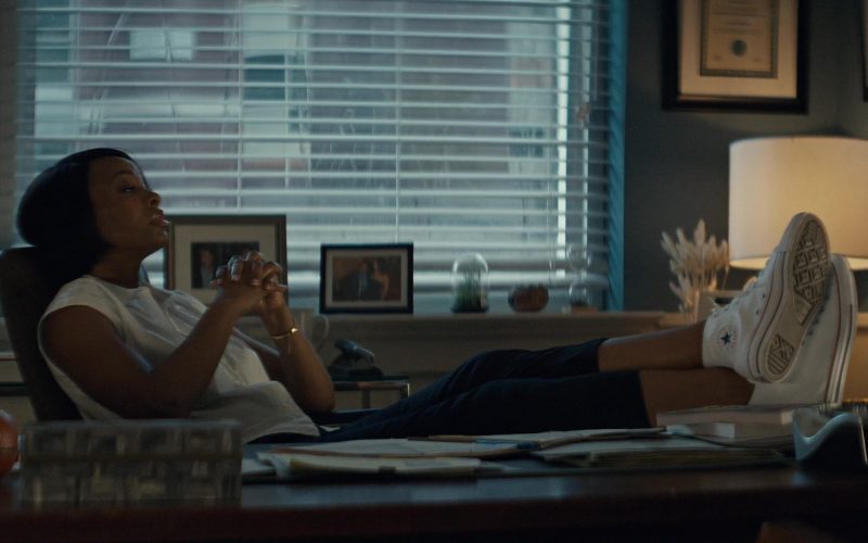 Converse Shoes in Brilliant Minds S01E04 “The Killer Bride” (2024) (Image 1)