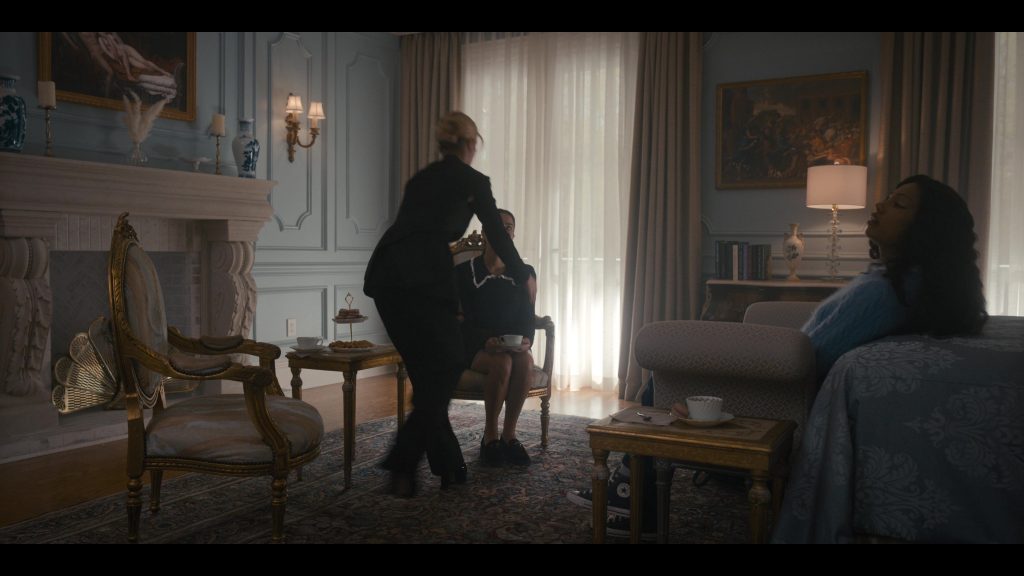 Converse Shoes in Cruel Intentions S01E06 “Zeta” (2024) (Image 4)