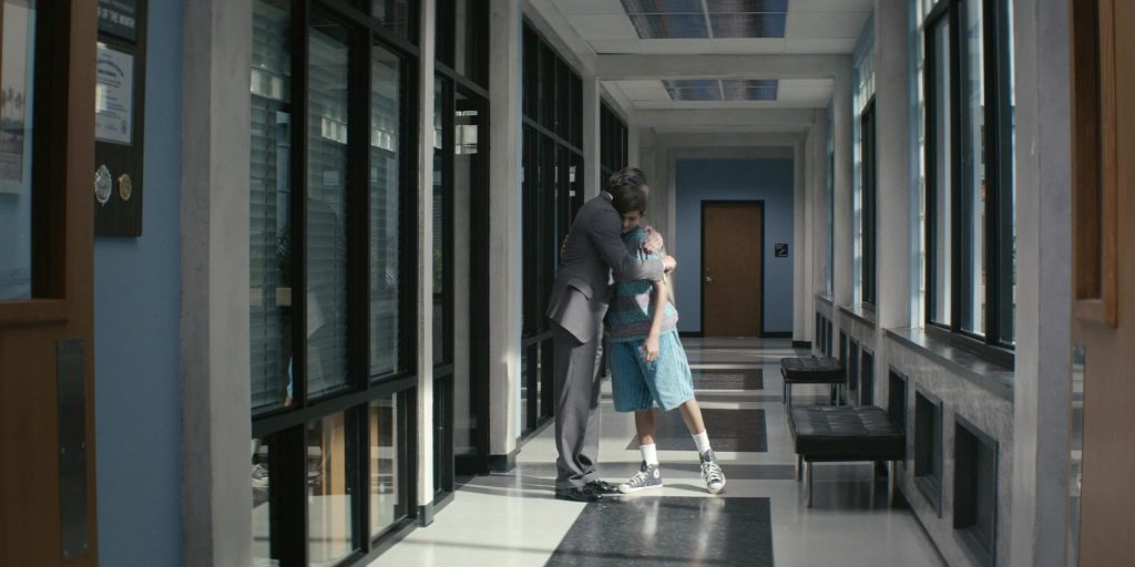 Converse Shoes in Dexter – Original Sin S01E04 “Fender Bender” (2024) (Image 4)