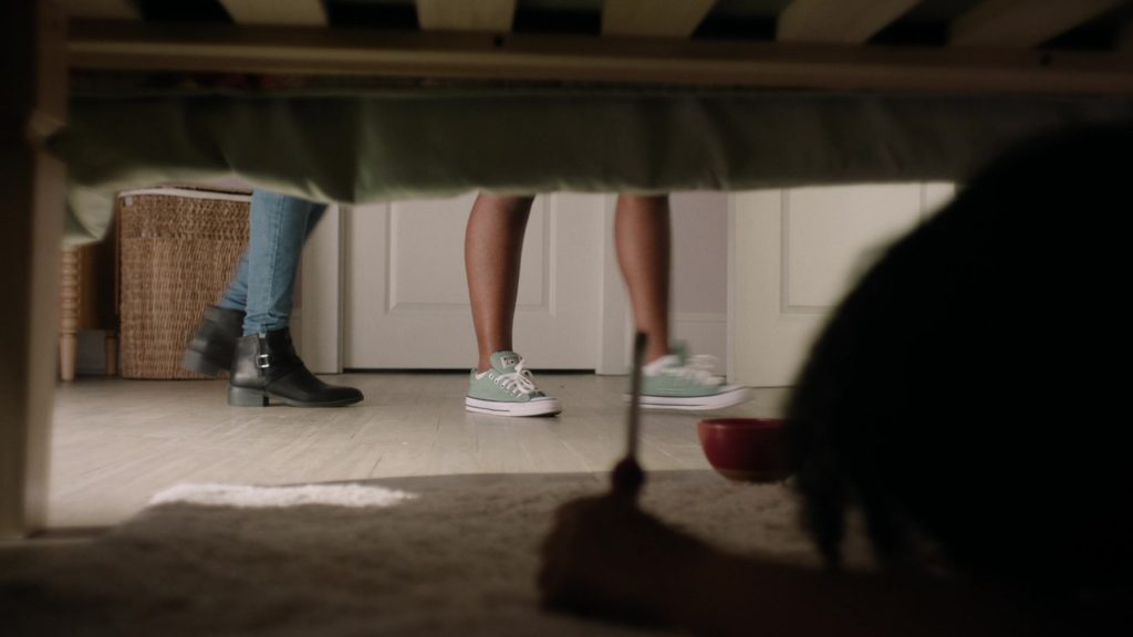 Converse Shoes in Found S02E02 “Missing While Difficult” (2024) (Image 2)