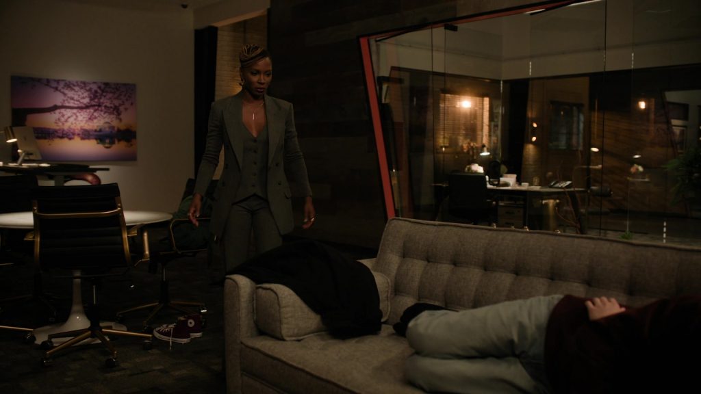 Converse Shoes in Found S02E13 “Missing While Grieving” (2025) (Image 3)